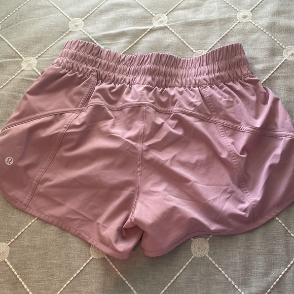 Lululemon size 8 pink tracker shorts - Picture 3 of 4